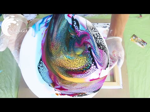 91.Sheleeart - My new technique - Pseudo Resin Swipe - Featuring a blingin' gold rainbow palette.