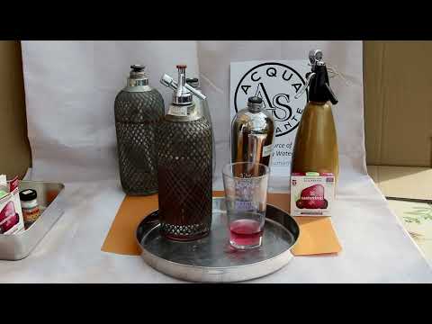 Making a low calorie fizzy water drink using a Sparklets Type D with WaterDrop flavour tablets