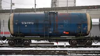 Тепловоз ТГМ4-2609 с грузовыми вагонами на станции Щербинка МскЖД, 02/01/2025.