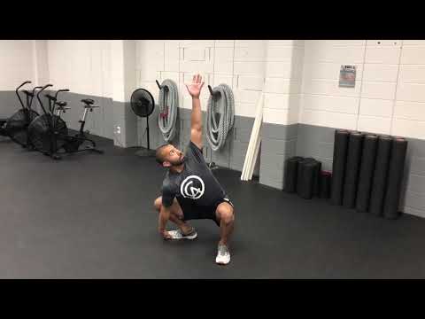 BW - Sumo Squat w/rotational reach