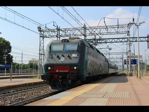 E.405-019 + CARROZZA MDVE + CARROZZA PILOTA "Mazinga" TRANSITO STAZIONE DI MILANO ROGOREDO