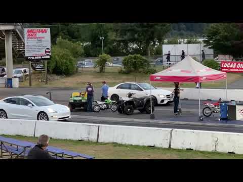 Tesla Vs Mercedes E63