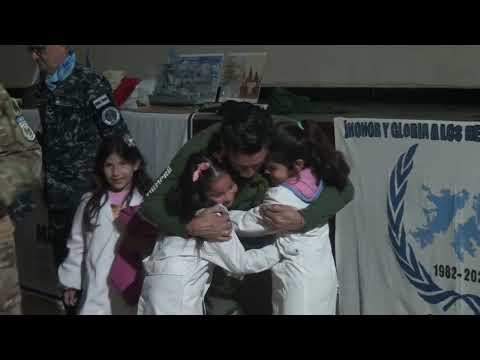 MALVINAS - EDUCACIÓN Y VALORES EN CORRAL DE BUSTOS - Esteban Tries