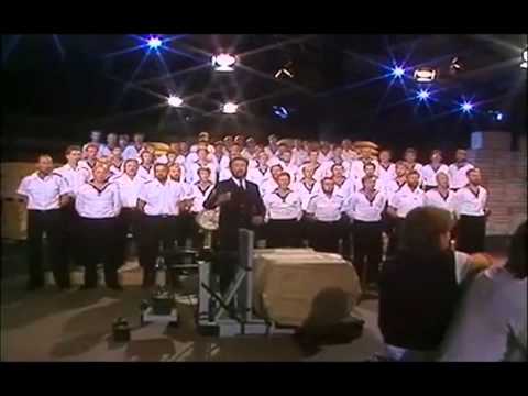 Blaue Jungs aus Bremerhaven & James Last - What shall we do with the drunken sailor (1982)