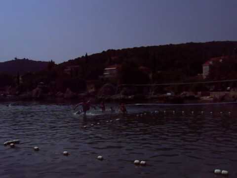 the race in water at molunat