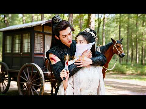 Man she stabbed turned out to be prince, he smelled her fragrance next day, bind her home to "train"