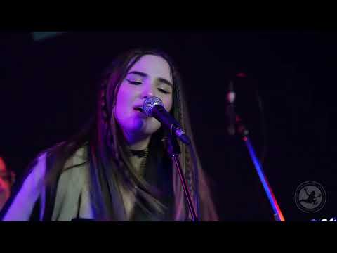 Mattress on the Floor - Fionn (Live) | Blue Frog Studios