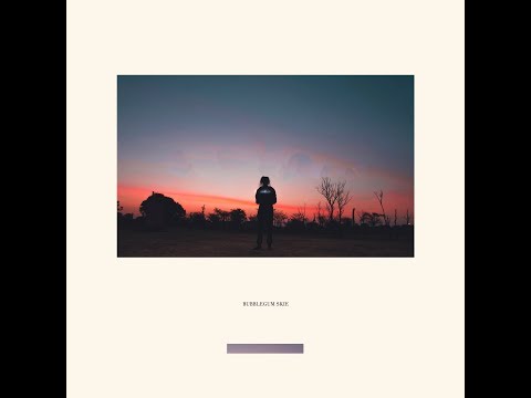 Bubblegum Skie Featuring KayLo (Official Lyric Video)