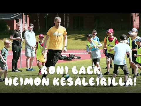 Pärjääkö @RoniBack Heimon kesäleiriläisille jalkapallossa?