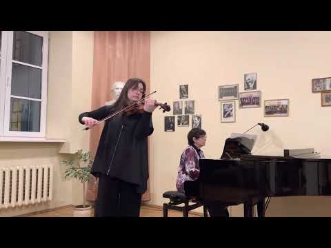 Pēteris Plakidis- "Mahler Attends Cabaret"