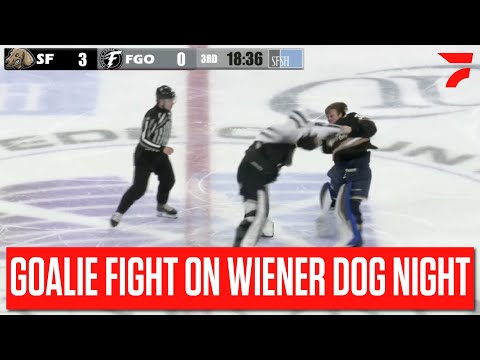 Goalie Fight On Wiener Dog Night In USHL: Sioux Falls' Wright Drops Gloves With Fargo's Lendak