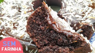 INCRÍVEL - SEM FARINHA, APENAS COCO RALADO, OVOS E CACAU EM PÓ - BOLO DE CHOCOLATE COM COCO