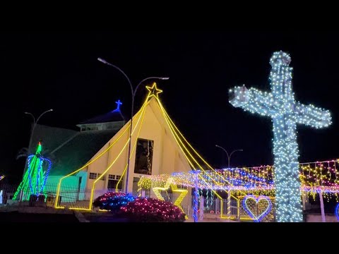 Linda decoração de Natal em Nova Tebas abrilhanta a cidade e chama atenção