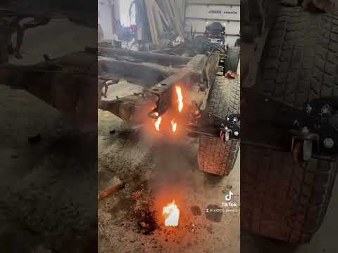 #e1000bedard#toyota #fyp #toyotapickup4x4 #bushing