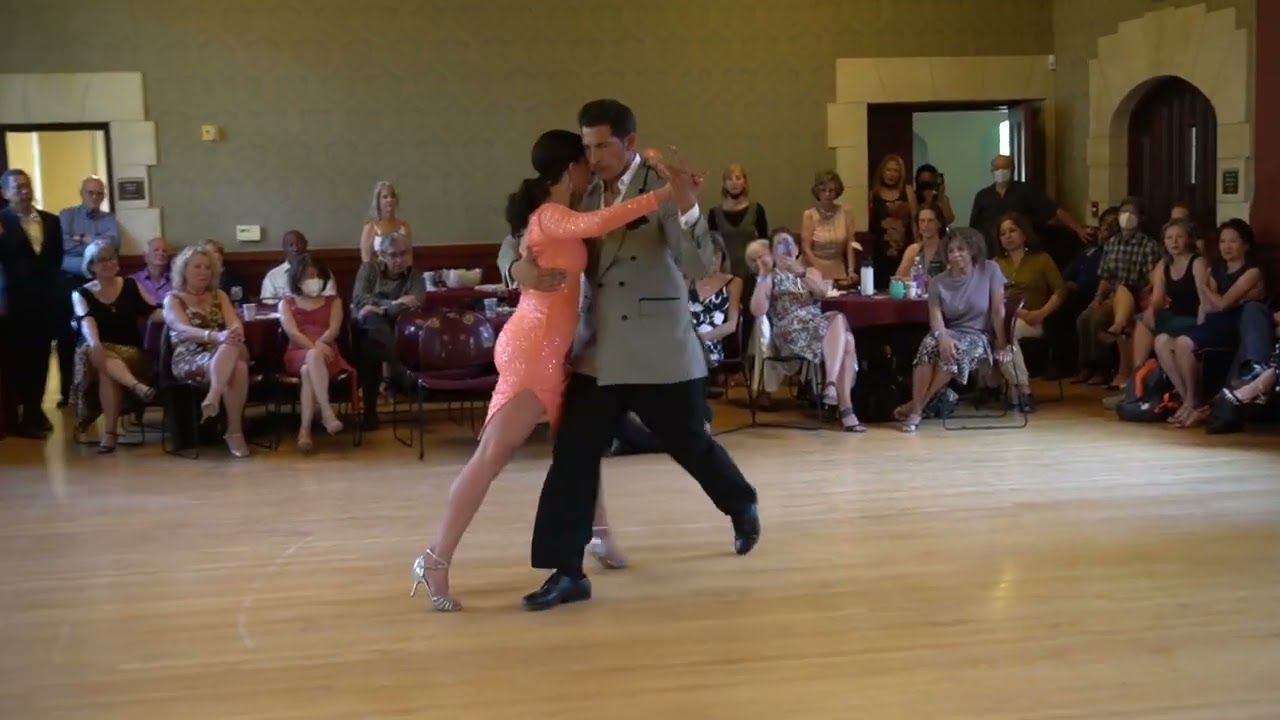 Maxi Copello & Raquel Makow @ Empanada Milonga 2022 April 10 "Pata Ancha"