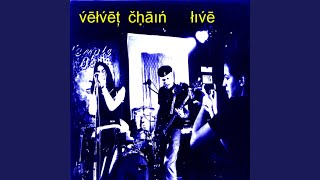 Don&#39;t Leave a Diva (Live)