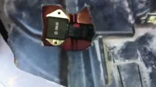 Replacing the fan relay on 00 - 03 Jeep Grand Cherokee