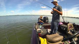 preview picture of video 'Kevan Pauls Guide Service Clear Lake Iowa Yellow Bass Fishing'