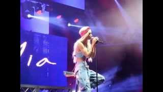 Pia Mia cover Hold On We&#39;re Going Home - Drake @ MTV Beats and Eats 2015