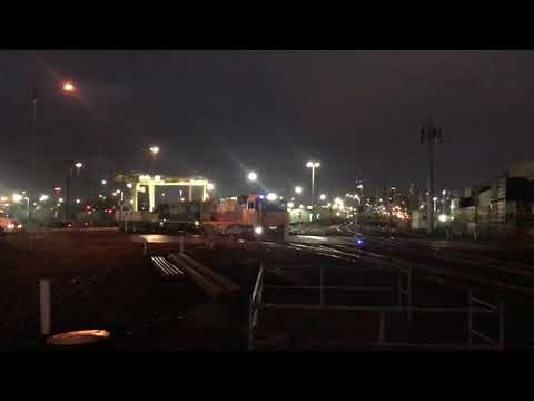 Pacific National NR4 and NR31 at South Dynon - 16/8/19