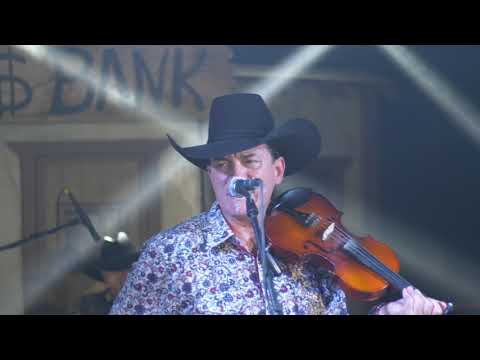 Caballo Dorado -  El Diablo Bajo a Georgia (Video Oficial)