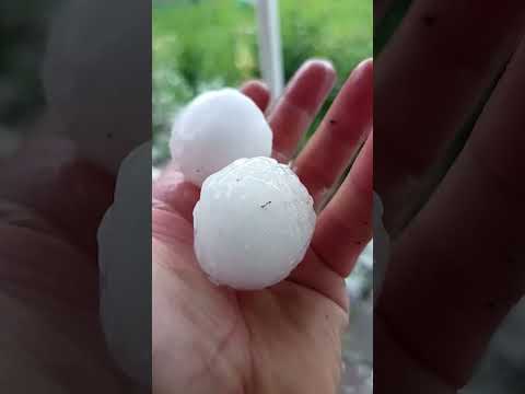 Gigantescos granizos caen en Loncoche