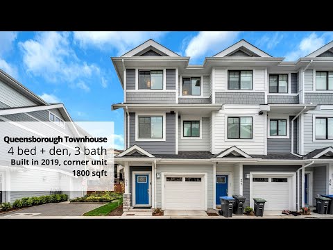 Queensborough Townhouse 4 bed + den, 3 bath, quiet neighbourhood