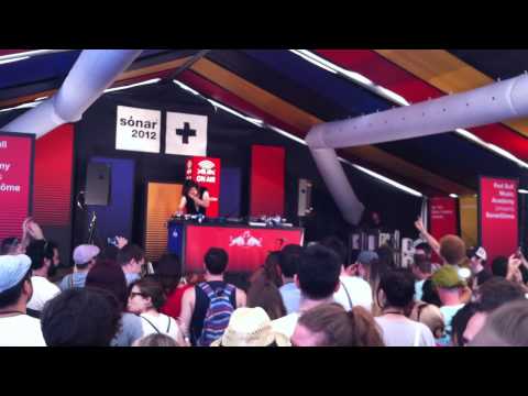 Eltron John drops 'Bomby' @ RBMA Stage, Sonar Festival, Barcelona 14.06.12