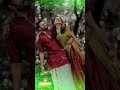 தாமரைப் பூவுக்கும் தண்ணிக்கும் என்ன�