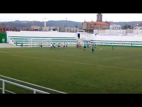 Golo de livre directo contra o Amarante 