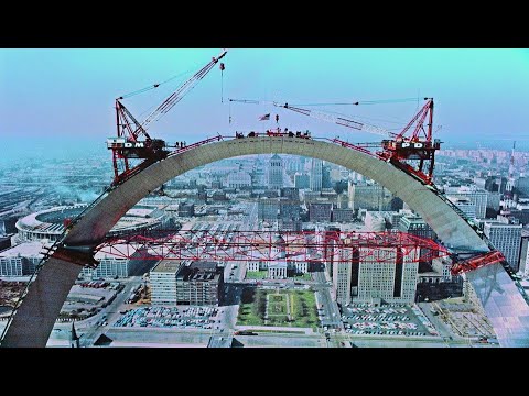 1965-10-28: Gateway Arch Topping Day