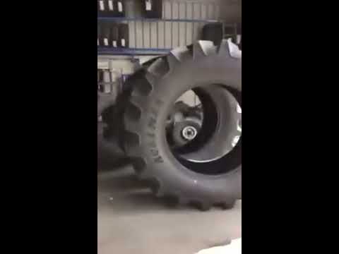 old man looses it with Irish traveler very funny lol