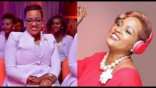 Aline Gahongayire yaririmbye indirimbo ntabanga , warampishe zikunzwe na benshi zihembura imitima Aline Gahongayire yaririmbye indirimbo ntabanga , warampishe zikunzwe na benshi zihembura imitima