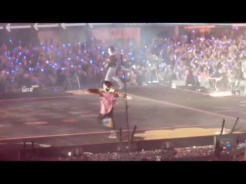 20211201 - BTS PTD ON STAGE - Airplane