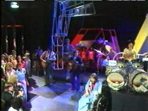 Robert Wyatt - I'm A Believer (1974 Top Of The Pops Playback!) With Nick Mason.mpg
