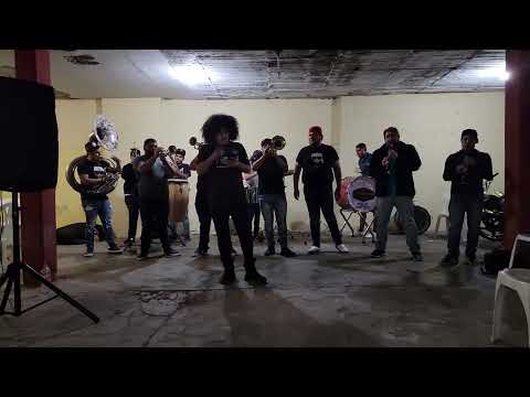 El yuko ..El rabbanito ft banda la de navo desde el ensallo en vivo🔥🔥