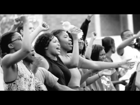 Portrait: Lentswe la Mosadi - The Voice of a woman