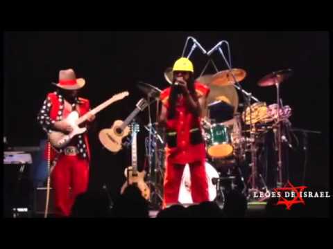 Me Gwaan - Leões de Israel - 11 Anos de Reggae Pesado