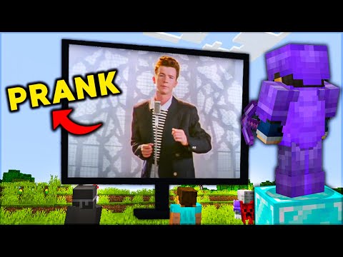 I PRANKED EVERYONE in This Minecraft Server