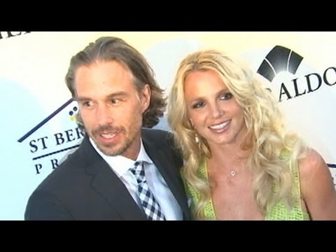 download lagu mp3 mp4 Britney Spears Jason Trawick, download lagu Britney Spears Jason Trawick gratis, unduh video klip Britney Spears Jason Trawick