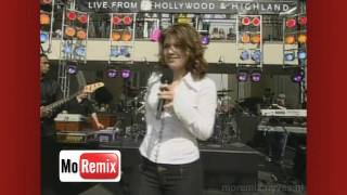 Kelly Clarkson - The Trouble With Love Is ! Live !