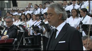 Andrea Bocelli canta emocionante “Panis Angelicus” en la plaza de San Pedro