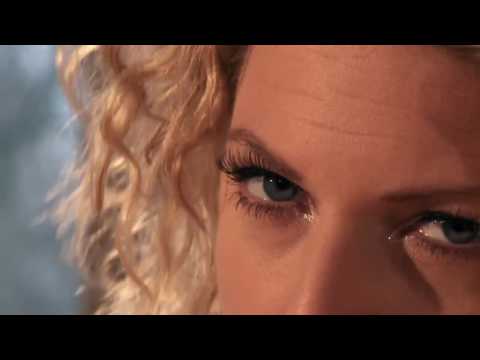 Am I Dreaming? - Laura Vane & The Vipertones Official Video