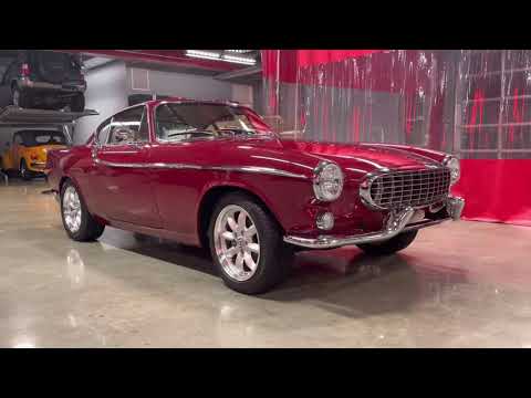 1965 Volvo P1800 walk around