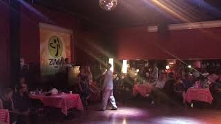 Analia Centurion & Jeremías Fors ... TangOcho Milonga Miami ... vals Violetas .. 😍