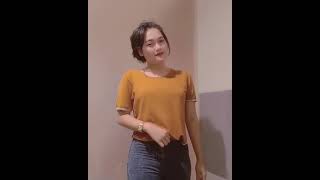 Download lagu Story wa cewek cantik goyang hot auto sange mp3 Download lagu Story wa cewek cantik goyang hot auto sange mp3