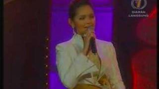 Download lagu Siti Nurhaliza - Setia & Gemilang Malaysia mp3