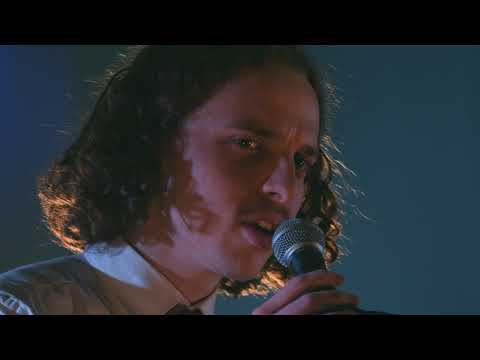Elle Vit Dans Les Bois - Marie Céleste