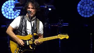 Hall and Oates Live 2021 🡆 Is It a Star 🡄 Sept 26 ⬘ The Woodlands, TX