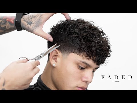 💈 BEST TAPER FADE WITH CURLY HAIR BARBER TUTORIAL!!!